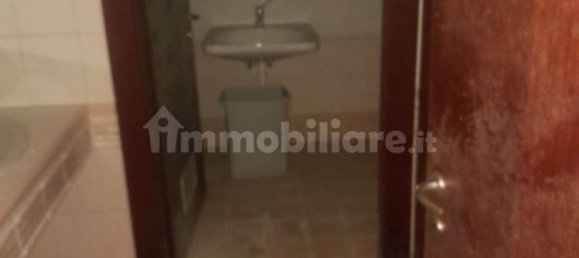 2 rooms Commercial property in Rome, Italy No. 228715 16