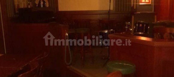2 rooms Commercial property in Rome, Italy No. 228715 12