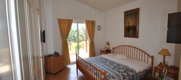 Вилла с 4 спальнями в Тала, Пафос, Кипр № 10490 12
