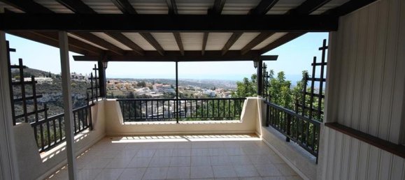 Вилла с 4 спальнями в Тала, Кипр № 10490 16