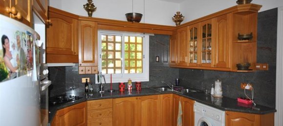 Вилла с 4 спальнями в Тала, Пафос, Кипр № 10490 6