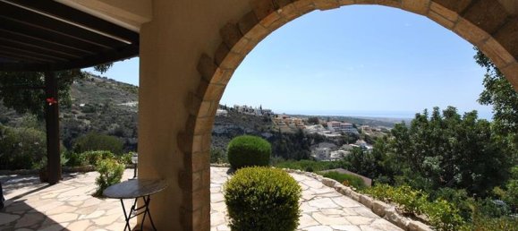 Вилла с 4 спальнями в Тала, Кипр № 10490 23