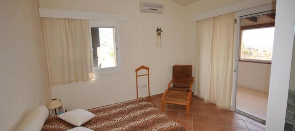 Вилла с 4 спальнями в Тала, Пафос, Кипр № 10490 18