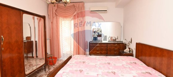 4 bedrooms House in Caltagirone, Italy No. 215355 16