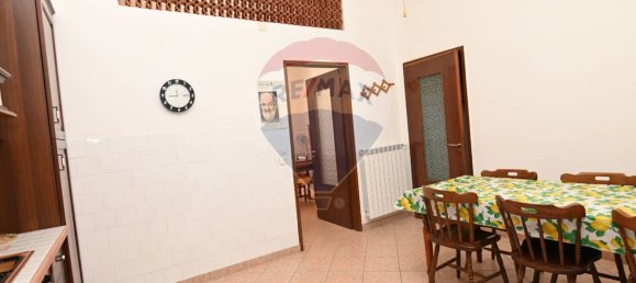 4 bedrooms House in Caltagirone, Italy No. 215355 6