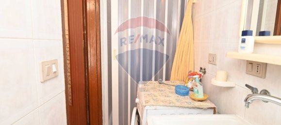 4 bedrooms House in Caltagirone, Italy No. 215355 9