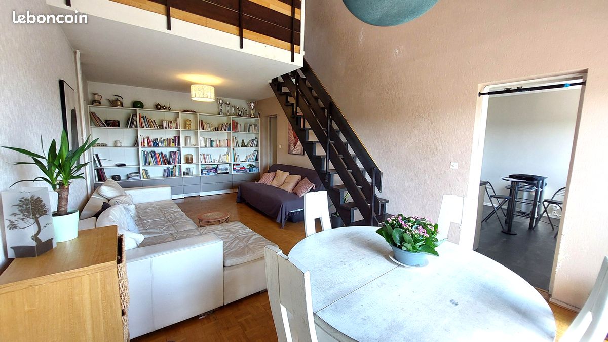 5 bedrooms Duplex in Haute-Savoie, France No. 289246