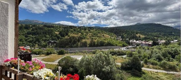 2 bedrooms Apartment in Cesana Torinese, Italy No. 290045 4