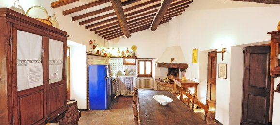 3 Schlafzimmer Haus in Cortona, Italy, Nr. 55650 8
