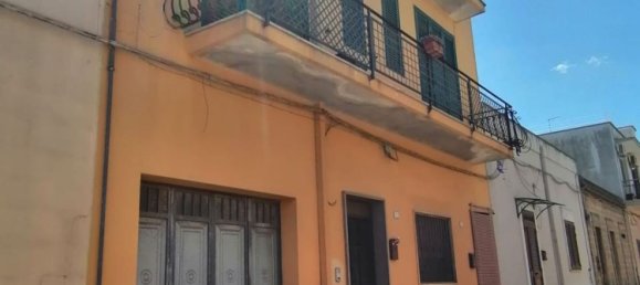 10 chambres Maison à Sava, Italy No. 327231 3