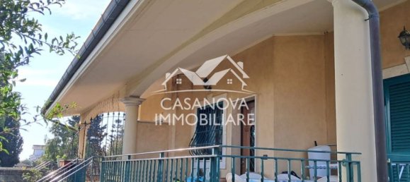 Дом с 6 комнатами в Ардеа, Италия № 203546 26