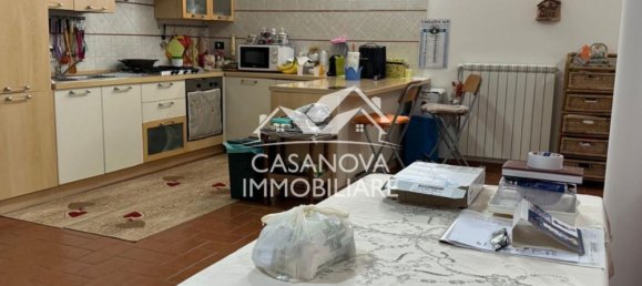 Дом с 6 комнатами в Ардеа, Италия № 203546 16