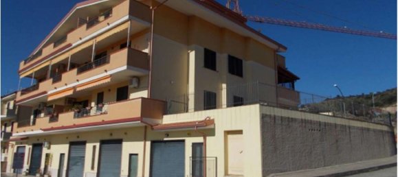 Apartamento de 4 divisões em Satriano, Italy N.º 186136 5