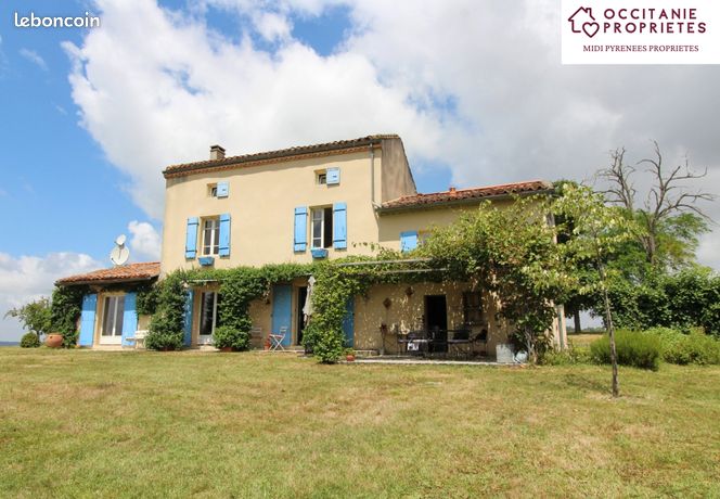 5 bedrooms House in Lautrec, France No. 301543