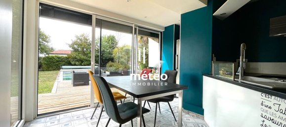 6 Schlafzimmer Haus in Lucon, France, Nr. 323476 3