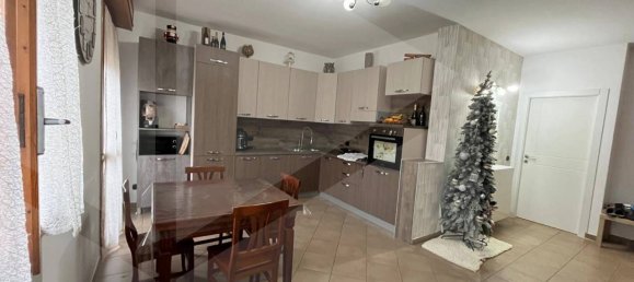 3 rooms Apartment in Fiorano Modenese, Italy No. 17154 5
