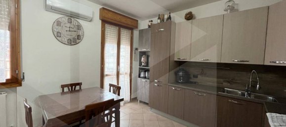 3 rooms Apartment in Fiorano Modenese, Italy No. 17154 9