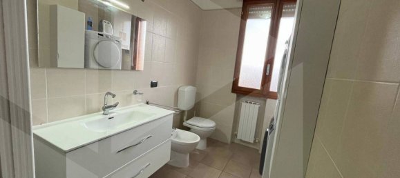 3 rooms Apartment in Fiorano Modenese, Italy No. 17154 21