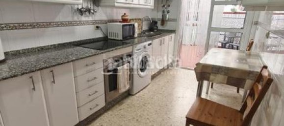 3 bedrooms House in Cadiz, Spain No. 166195 3