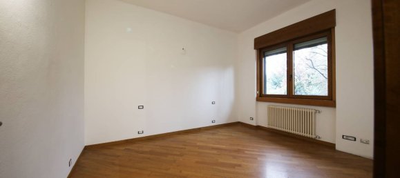 5 rooms Villa in Como, Italy No. 286298 46