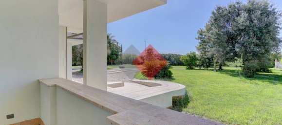 6 Schlafzimmer Villa in Latina, Italy, Nr. 172914 12