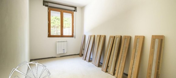 Apartamento de 3 habitaciónes en Agliana, Italy No. 22273 10