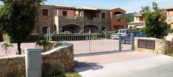 Дом с 4 комнатами в Сан Теодоро, Италия № 252956 17