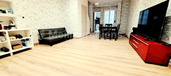 4 bedrooms House in Chambly, France No. 271388 3