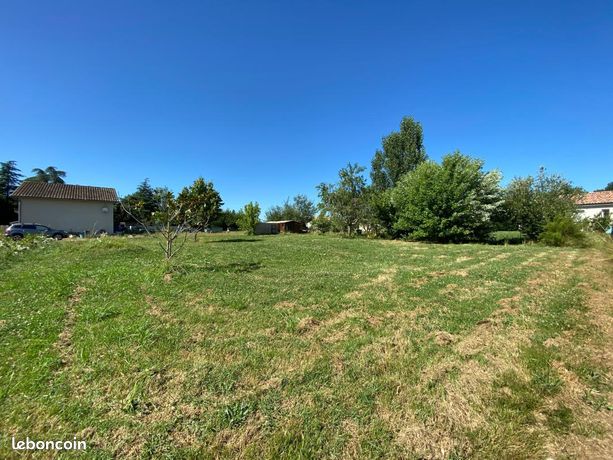 903m² Land in Saint-Etienne-de-Tulmont, France No. 307781