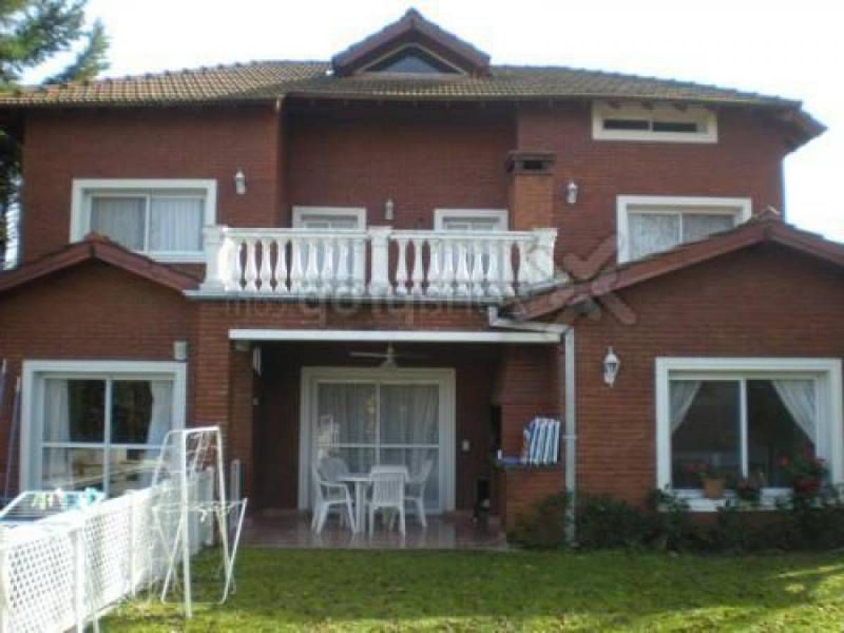 3 bedrooms Apartment in Escobar, Argentina No. 18756