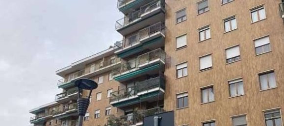 3 bedrooms Apartment in Milan, Italy No. 265276 2