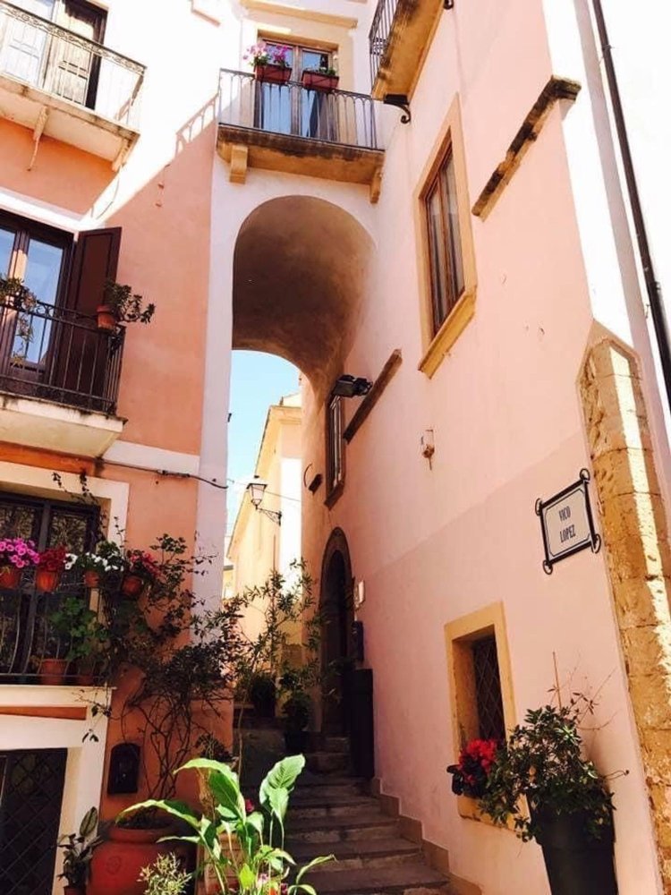 Gebäude in Crotone, Italy 330m², Nr. 254455