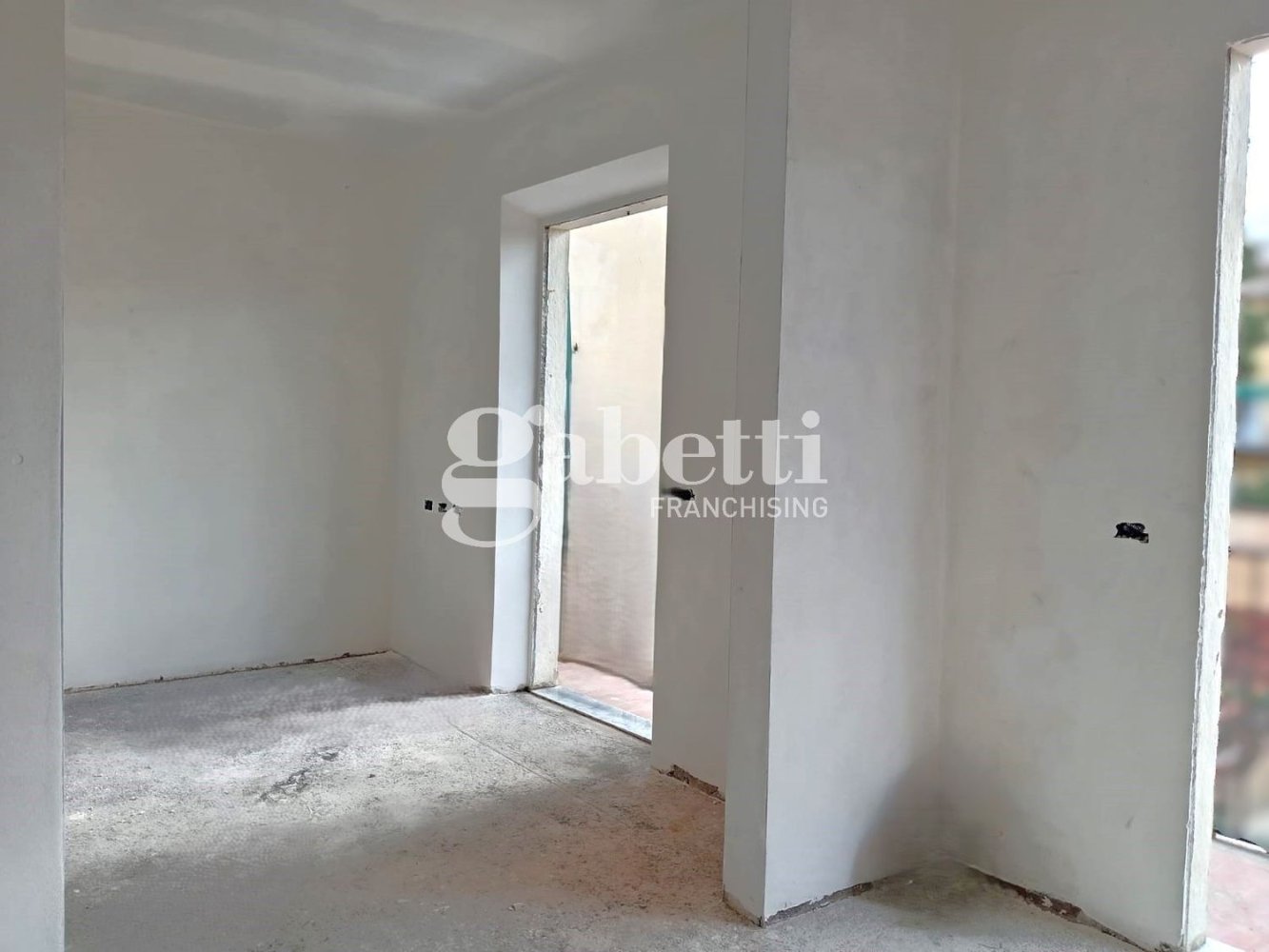 3 bedrooms Apartment in Florence, Italy No. 363893
