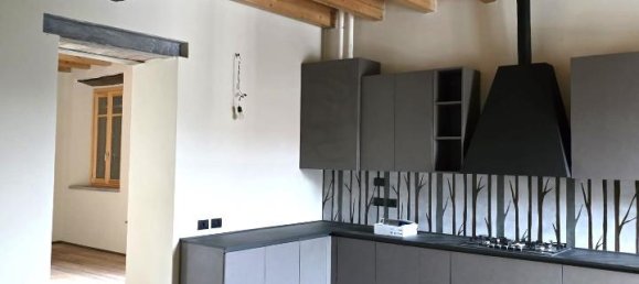 13غرفة منزل في Merone, Italy رقم 12855 21