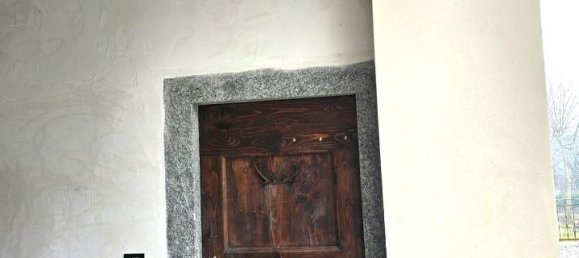 13غرفة منزل في Merone, Italy رقم 12855 7