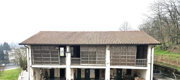 13غرفة منزل في Merone, Italy رقم 12855 28