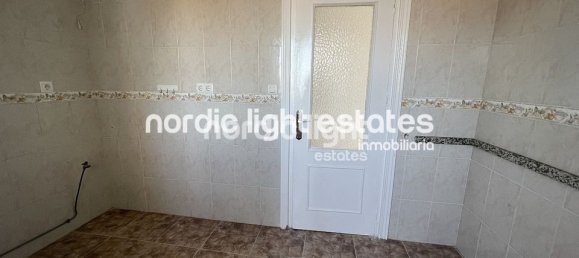 Apartamento de 3 dormitorios en Torre del Mar, Spain No. 181044 4