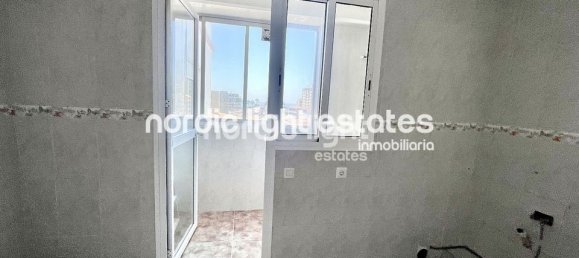 Apartamento de 3 dormitorios en Torre del Mar, Spain No. 181044 7