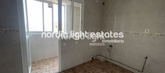 Apartamento de 3 dormitorios en Torre del Mar, Spain No. 181044 6
