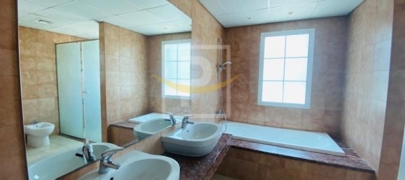 2 غرف نوم فيلا في Jumeirah Village Triangle, UAE رقم 9144 5