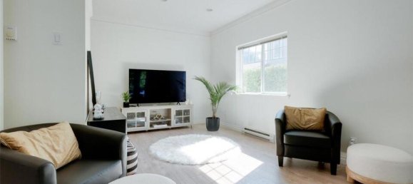 3 bedrooms House in British Columbia, Canada No. 1206 9