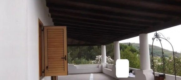 4-Zimmer Haus in Lipari, Italy, Nr. 38280 3