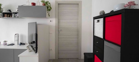 2 Schlafzimmer Wohnung in Verona, Italy, Nr. 347506 3