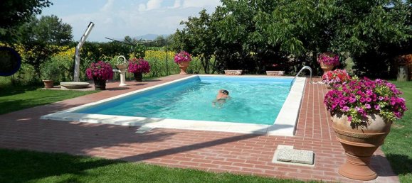 2 bedrooms House in Cortona, Italy No. 313 2