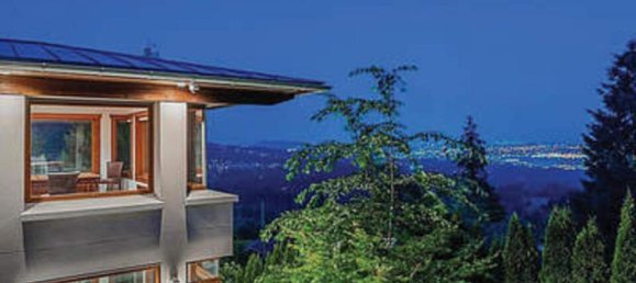 4 bedrooms House in British Columbia, Canada No. 210 3