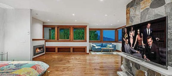 4 bedrooms House in British Columbia, Canada No. 210 10