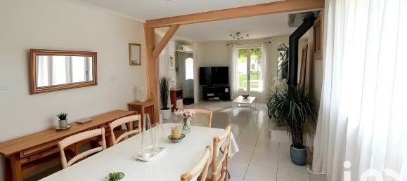 Дом с 5 спальнями в Труа-Пюи, Франция № 62179 3