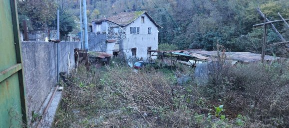 Casa de 10 habitaciónes en Campomorone, Italy No. 161064 6
