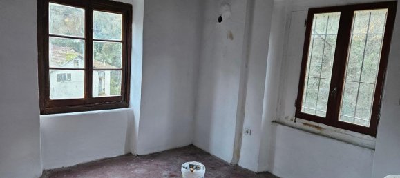 Casa de 10 habitaciónes en Campomorone, Italy No. 161064 9