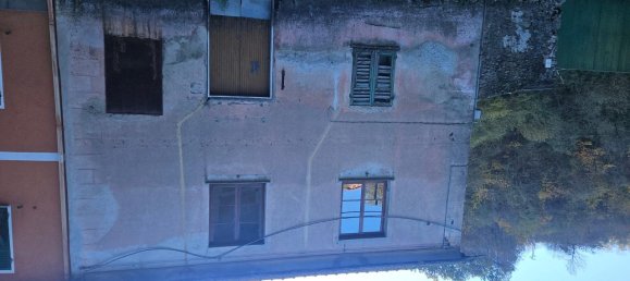 Casa de 10 habitaciónes en Campomorone, Italy No. 161064 2